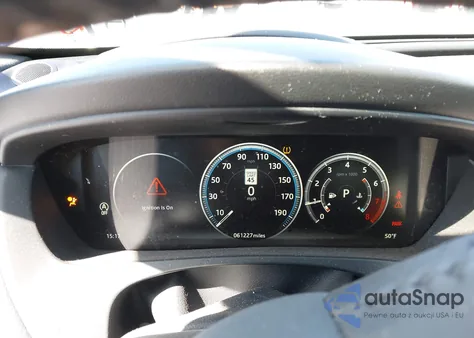 2017 Jaguar F-Pace First Edition z USA, uszkodzony, nr VIN SADCP2BV2HA053063